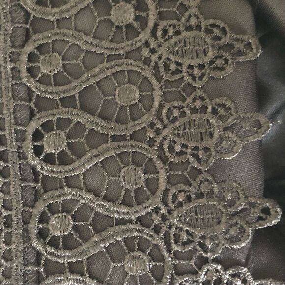 Altar’d State Black and White Sleeveless Choker Collar Dress Open Back M - Picture 9 of 11